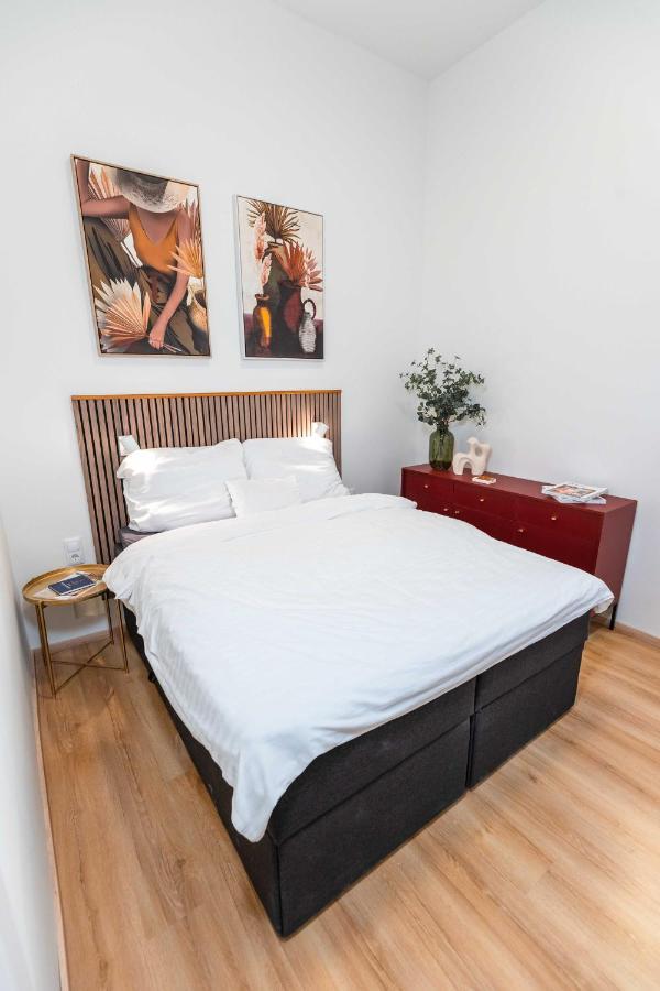 Appartement Modern French Balkony